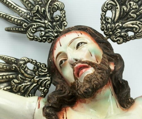 Cristo en madera tallada | 1