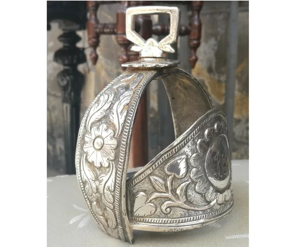 estribo-plata-colonial