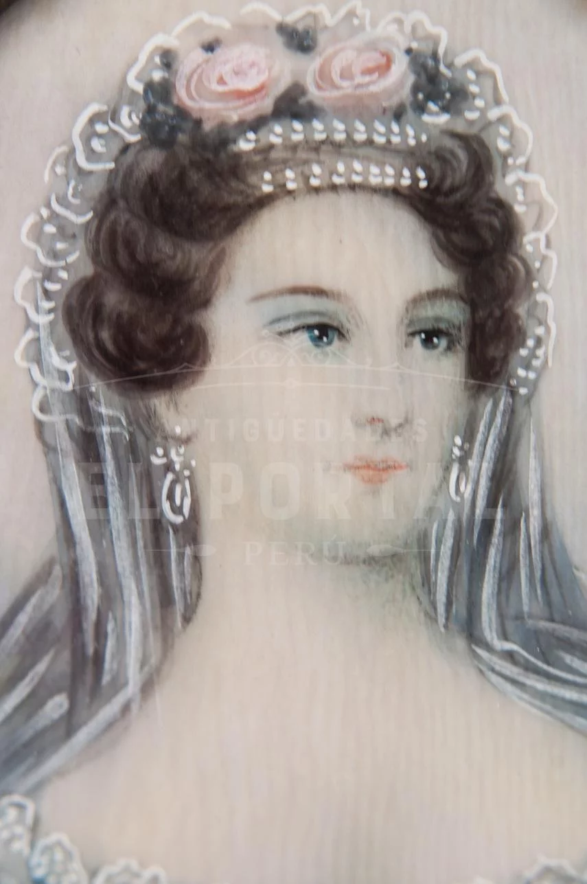 Porta Retrato pintado sobre marfíl - Image 3