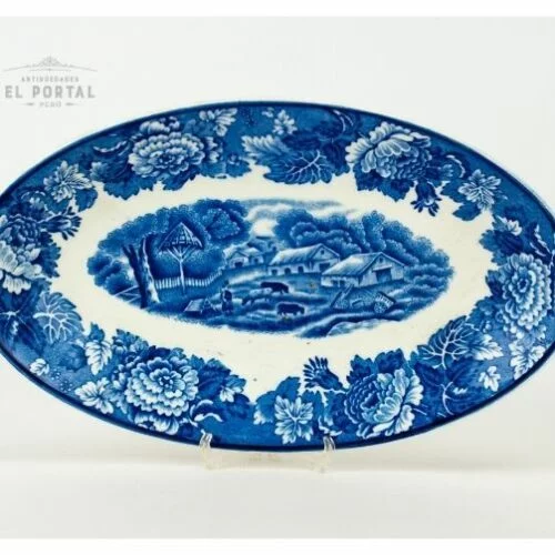 Plato azul y blanco Woods & Sons