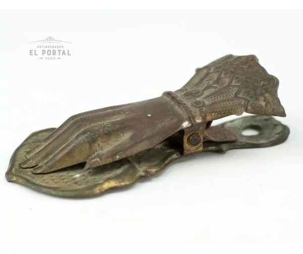 Mano Clip de bronce estilo Victoriano - Image 2