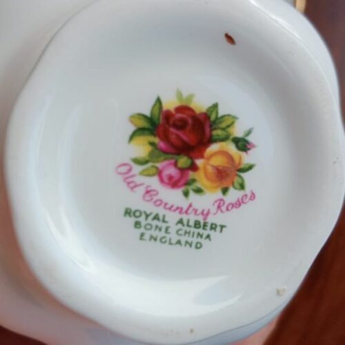 Juego de 6 tazas y platos Royal Albert Old Country Roses | 3
