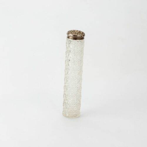 Tubo de cristal tallado con tapa de plata inglesa | 1