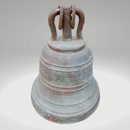 Antigua campana de bronce | 1