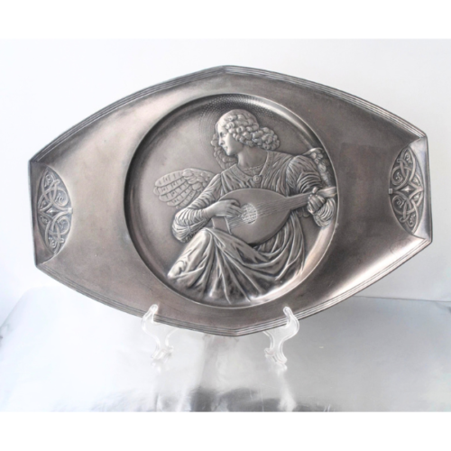 Bandeja WMF Jugendstil Art Nouveau en peltre con ángel músico – Alemania, c. 1900–1910