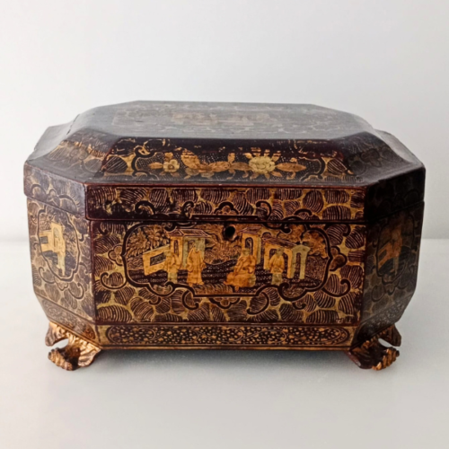 Caja china de exportación lacada y dorada, posiblemente para té – siglo XIX / comienzos del XX